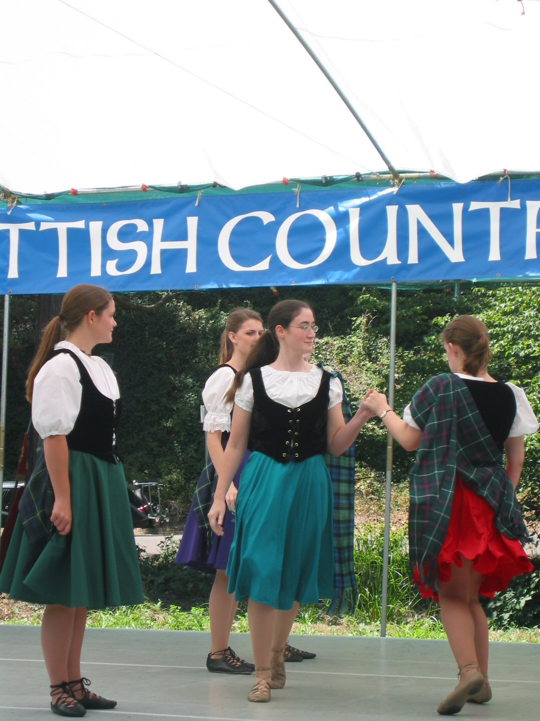 Dancing at Dusmuir Games